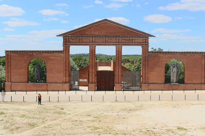 Memento Park Entrance Ticket - How long to plan: 45 minutes to 2.5 hours without feeling rushed