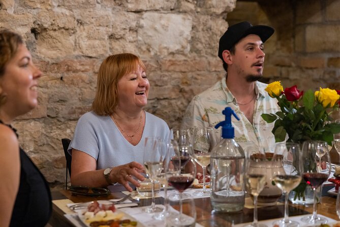 Palace District Evening Culinary, Wine, and History Walk - Who should book this Palace District wine-and-history walk