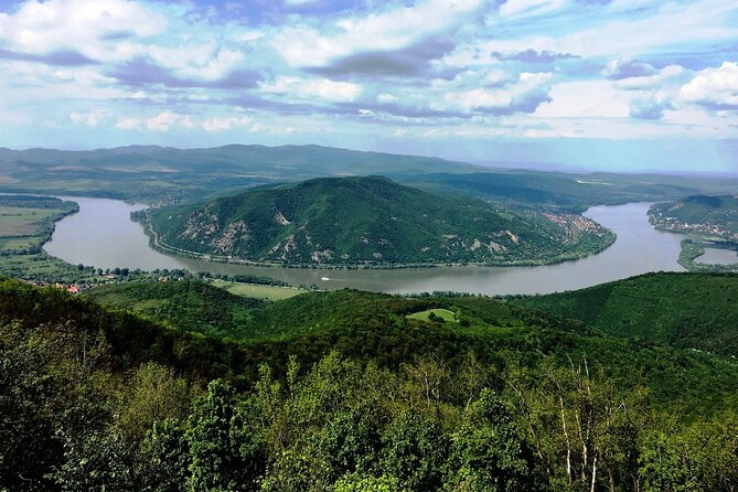 Scenic Danube River bend hills & the Art Town: Private Car Tour - First stop: Why the Danube Bend day feels like a reset