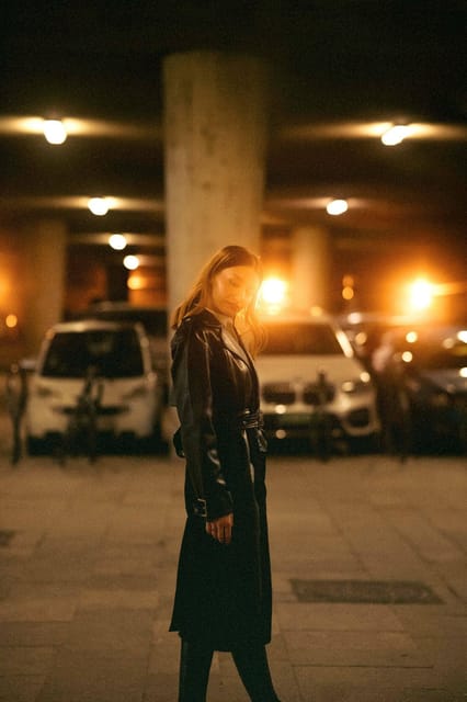 Street photos through the most beautiful streets of Budapest - The Luigi factor: lighting, composition, and a no-pressure vibe