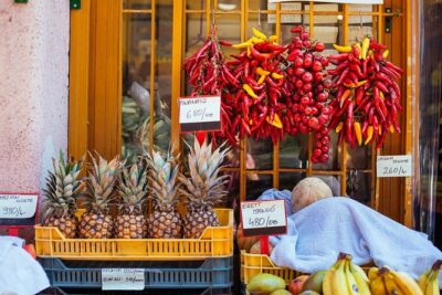The Award-Winning Private Food Tour of Budapest: 6 or 10 Tastings - Private pace in Budapest’s food lanes