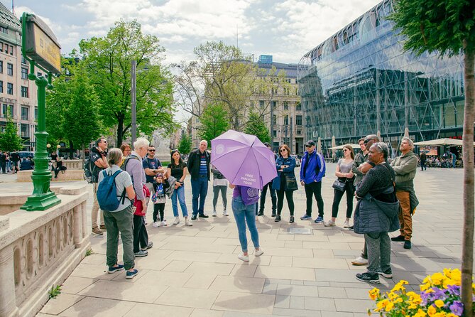 Walking Tour Budapest incl. the Shoes on the Danube Bank - Parliament Area and Gellért Hill Views: Two Kinds of Power
